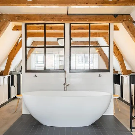 Bed & Breakfast Design *